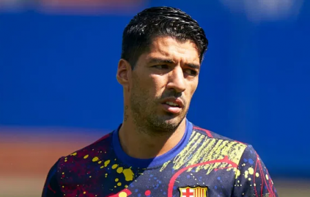 Barcelona need previous Man Utd flop Memphis Depay to supplant Luis Suarez